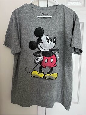Disney Vintage Mickey Mouse Graphic Tee Heather Gray size large 42/44